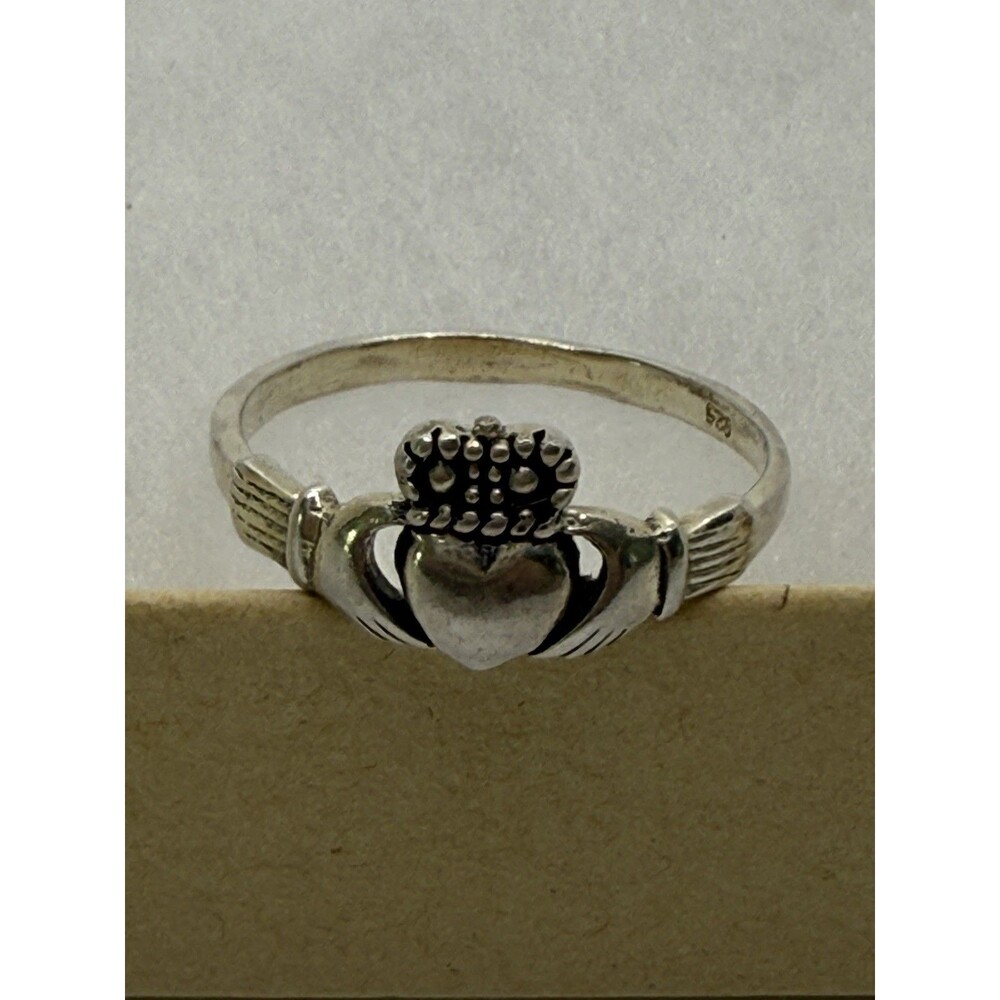 Vintage 925 Sterling Silver Claddagh Ring Size 7.5 Stands for Love, Loyalty - Picture 7 of 14